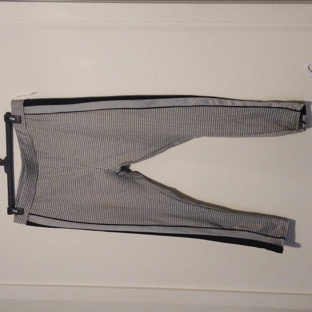 Woman pants last exit